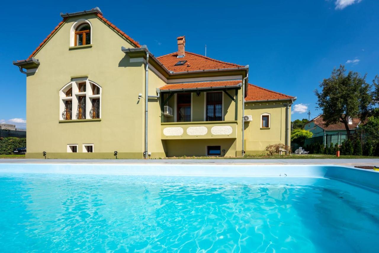 Clasic Haus Σιγκισοάρα Εξωτερικό φωτογραφία